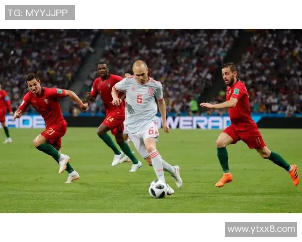 最近崛起的足球明星们如何在赛场上展现惊人实力与魅力