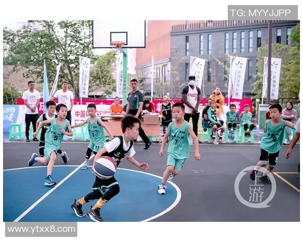 重庆篮球队的节奏探秘：从战术布局到球员配合的全景分析